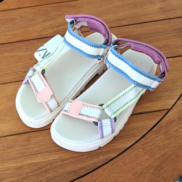 Zara Shoes - 🆕 NWT Zara sandals